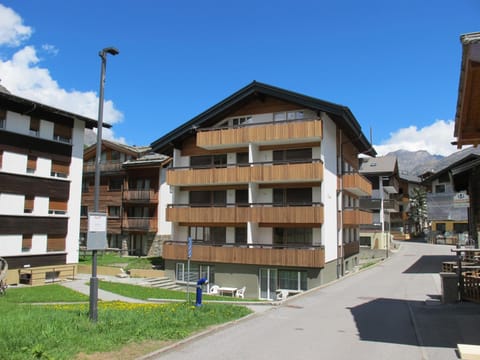 Appartementhaus Venetz SAAS105 ruhige Lage direkt an SKIBUSHALTESTELLE Apartment in Saas-Fee
