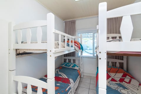 Photo of the whole room, Bedroom, bunk bed