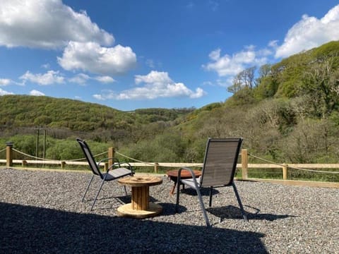 Fullabrook Farm Retreat, The Shepherdess Hut Campground/ 
RV Resort in Braunton