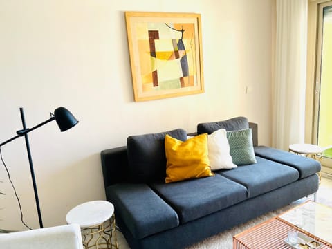 Living room, Seating area, locker