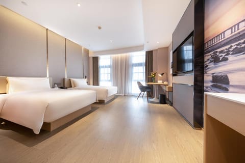 Atour Hotel Xiamen Jimei Lake Business Center Hotel in Xiamen