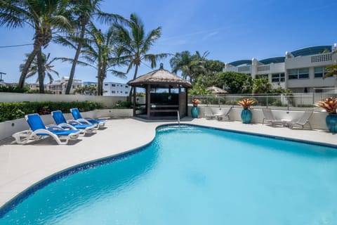 Pool view, Swimming pool, Swimming pool, sunbed