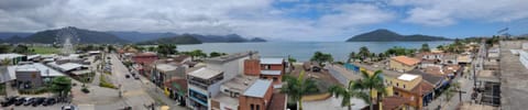 Agito e Sossego na Rua mais Charmosa de Ubatuba pelo GOOGLE Apartamento in Ubatuba