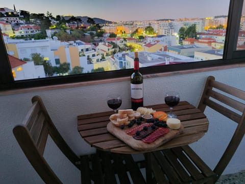 Balcony/Terrace, City view