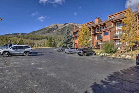 Silverthorne Condo with Pool and Hot Tub Access! Condominio in Wildernest