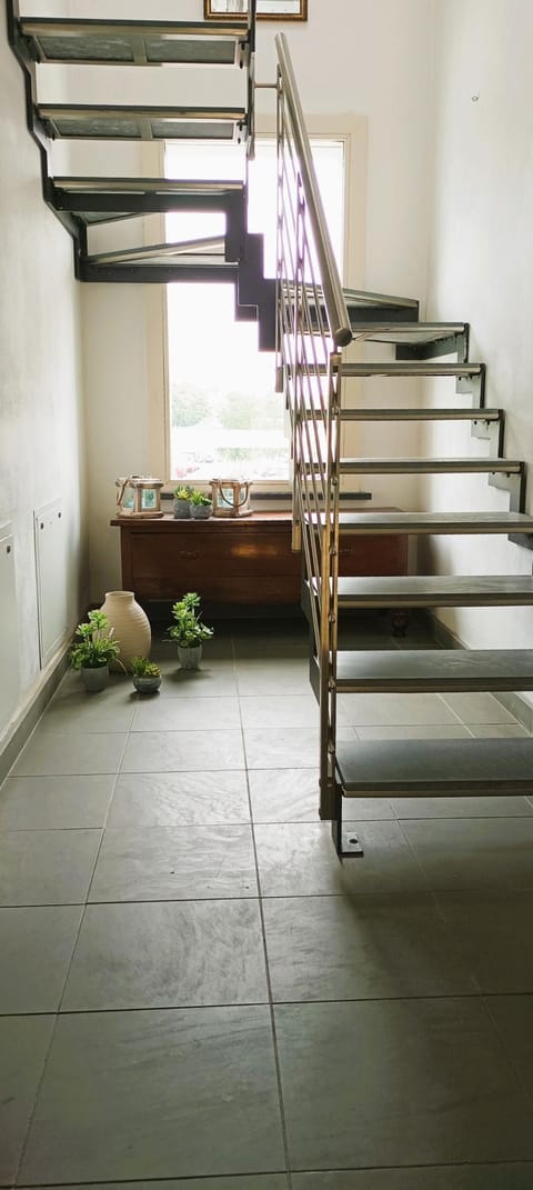 Facade/entrance, Decorative detail