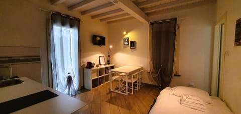 Bed, Living room, Seating area