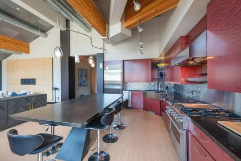 Unrivaled Luxury Penthouse Ski In Ski Out 3 Bed and Den Modern Views Silver Lake Village Deer Valley Condo in Deer Valley