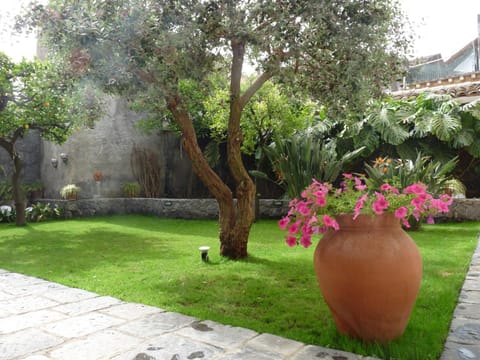 La Durlindana B&B Bed and Breakfast in Acireale