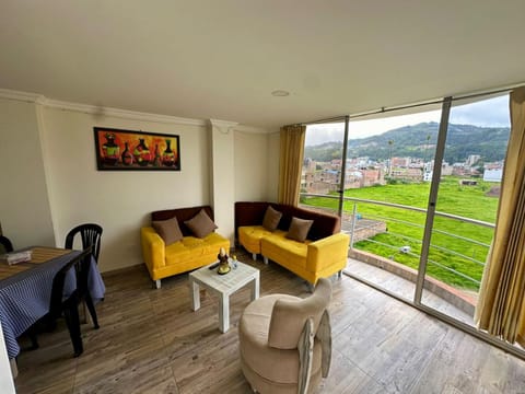 Natural landscape, Balcony/Terrace, Living room, Seating area, Mountain view