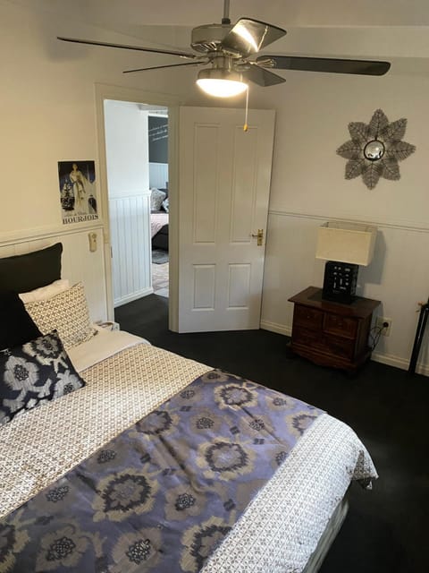 Creek Cottage Bed and Breakfast Traralgon Bed and Breakfast in Traralgon