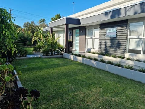 Property building, Garden, View (from property/room)