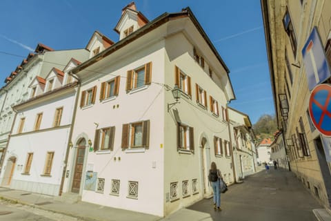 Facade/entrance, Day, Neighbourhood, Summer, On site, Street view, Quiet street view