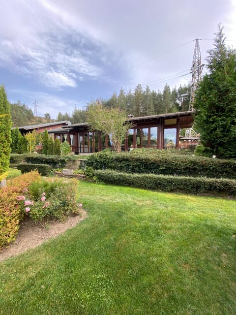 Facade/entrance, Garden view, Inner courtyard view