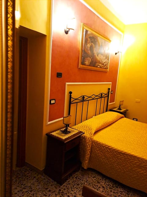 Bed And Breakfast Camere Primavera Bed and Breakfast in Fondi