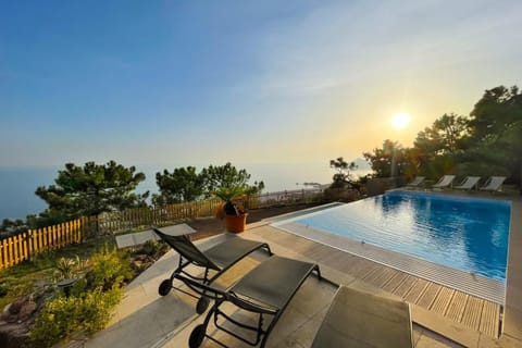 Natural landscape, Pool view, Sea view, Swimming pool, Sunset, sunbed