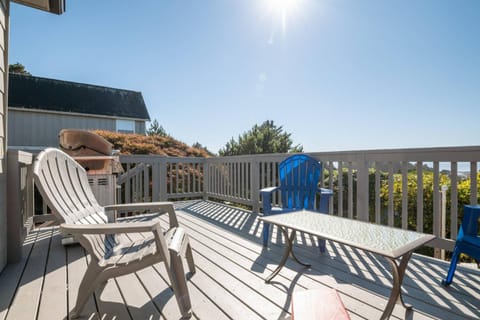 Surf View House in Devils Lake