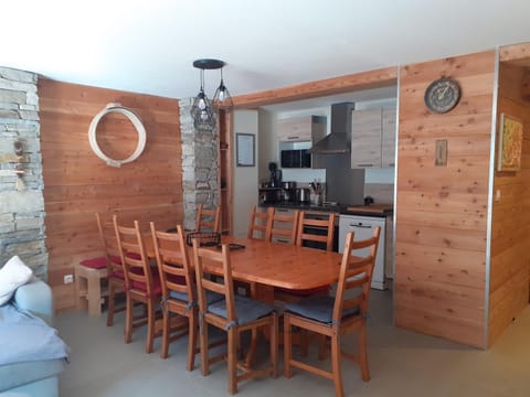 Appartement chaleureux avec wifi de 10 personnes à Val-Cenis Apartment in Piedmont