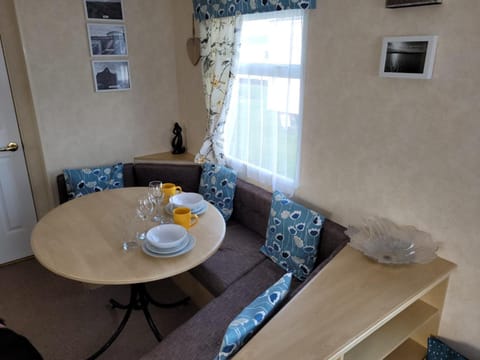 341 Family Caravan at Marine Holiday Park, sleeps 6 Campground/ 
RV Resort in Rhyl