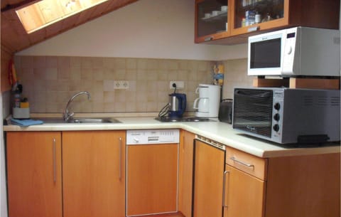 Awesome Apartment In Nesselwang With Kitchenette Condominio in Pfronten
