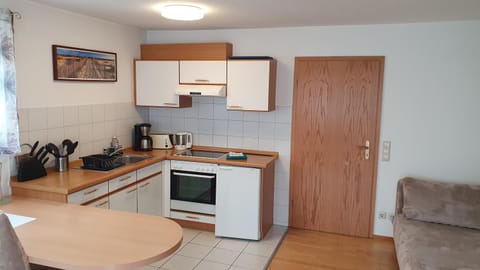 Coffee/tea facilities, Kitchen or kitchenette, pet friendly, stove, toaster