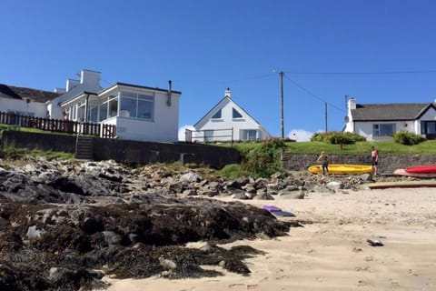 Stunning Cottage on the Beach Portnoo Narin House in County Donegal
