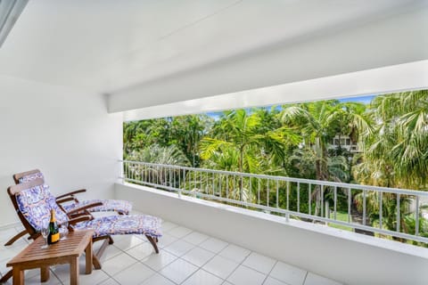 Belle Escapes Poolview Suite 78 Alamanda Resort Palm Cove Apartment in Palm Cove