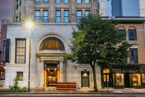 SpringHill Suites by Marriott Baltimore Downtown Convention Center Area Hotel in Baltimore
