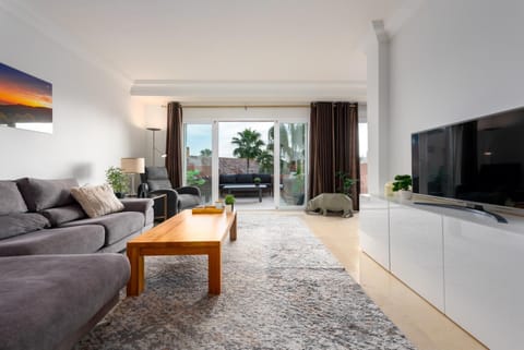 La Fragata Estepona 3b 2b Seaview Apartment in Estepona