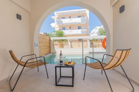 Balcony/Terrace, Pool view