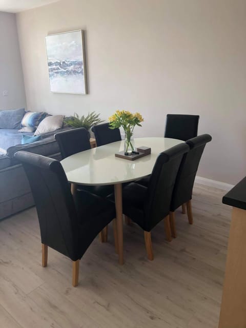 Apt 1, Whiterocks Portrush Condo in Portrush