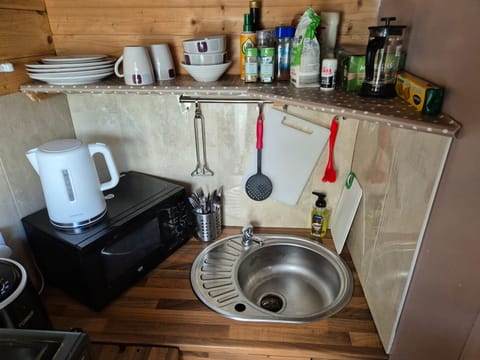 17b DB Airbnb Chalet in Ireland