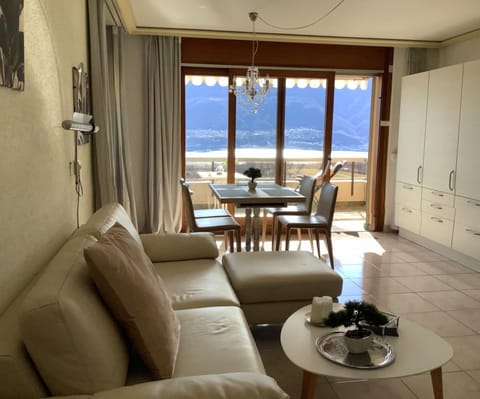 Seating area, Lake view