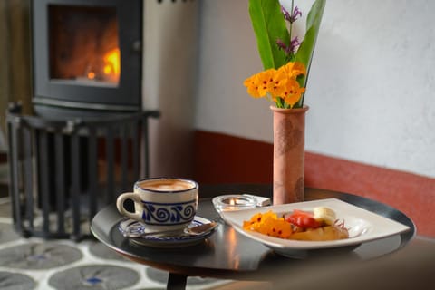 Coffee/tea facilities, Food and drinks, Decorative detail, Food, Breakfast, fireplace