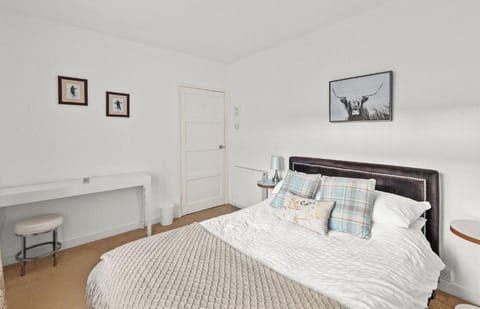 Balmoral Residence 30 mins from Edinburgh and Glasgow House in Falkirk