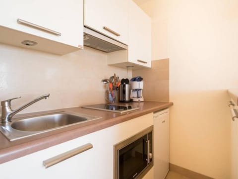 Carnac - Studio 28m² - 4 Pers. avec Loggia - FR-1-477-81 Apartment in Carnac