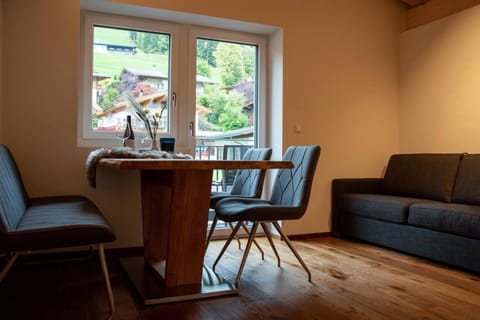 Das Neue Sonnberg Living, SKI IN-SKI OUT Apartment in Salzburgerland