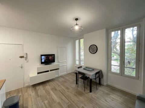 L'encre - T2 4 Personnes - Port 2' Plage10' Apartment in La Seyne-sur-Mer