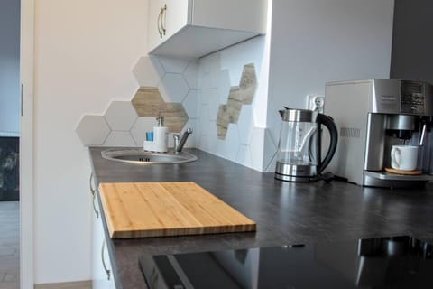 Coffee/tea facilities, Kitchen or kitchenette