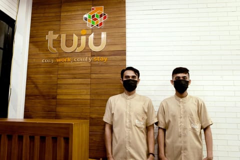 Tuju Arteri Pods Hostel in South Jakarta City