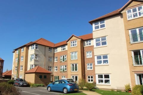Entire Duplex apartment for up to 6 guests, free wifi Apartment in Darlington
