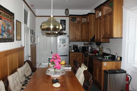 Kitchen or kitchenette, Dining area, Dinner