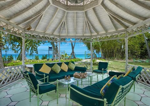 Patio, Dining area