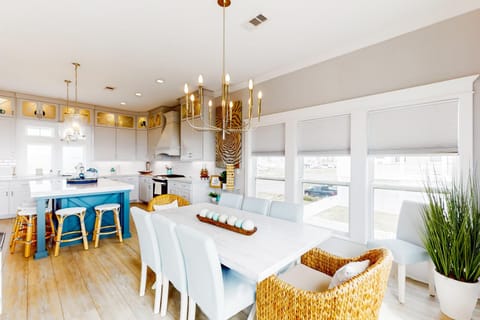 Sunrise Beach House House in Hitchcock