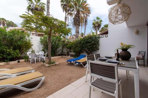 Parque Santiago I 140 - Two Bed on ground floor with wifi internet Apartment in Playa de las Americas