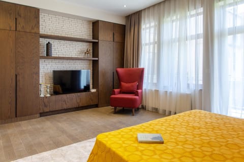 Sapphire Deluxe Central Apartments Condo in Baku
