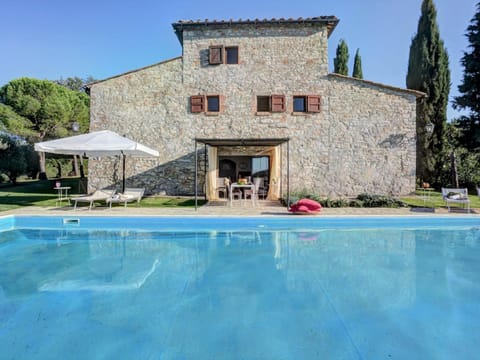 Villa in Gaiole in Chianti with Private Swimming Pool Villa in Radda in Chianti