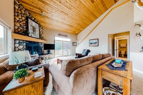 Firelight Chalet 94 Apartment in Big Sky