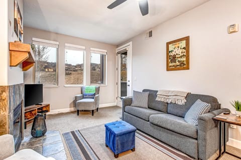 Cozy Crestview Condo Apartment in Summit Park