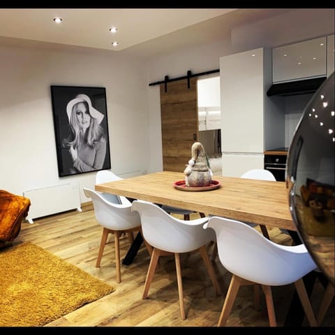 La Panne Appartement en bord de mer - La Vie Bohème Apartment in De Panne